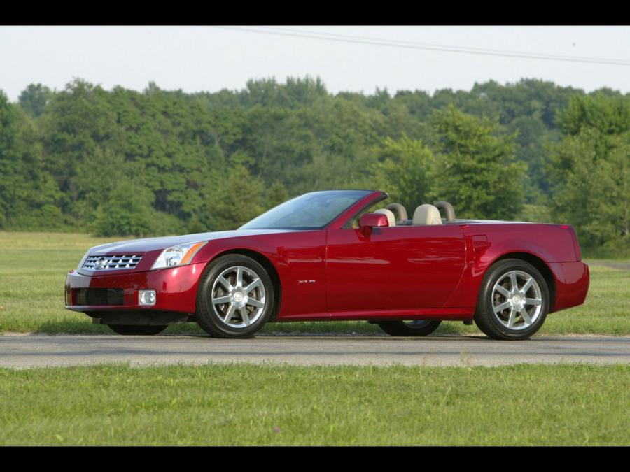  Cadillac XLR Roadster 2004 года  (фото 70 из 128)